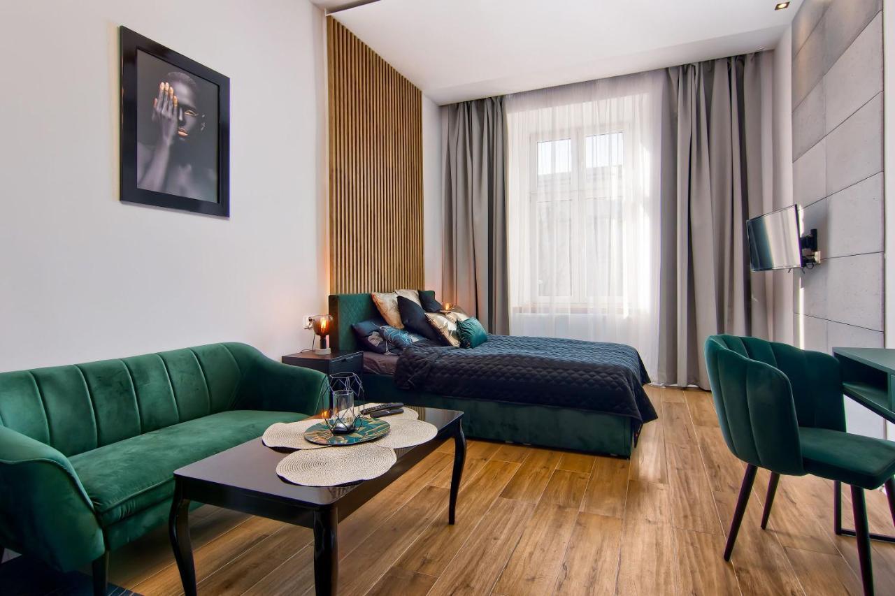 Apartament Czarny Z Jacuzzi Krakow Dış mekan fotoğraf